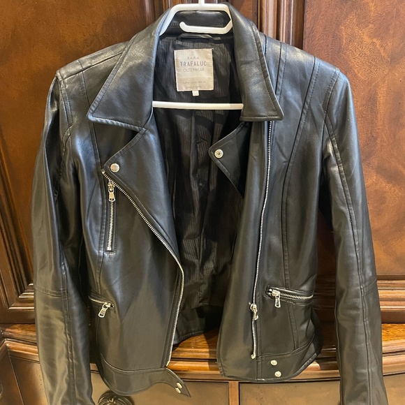Zara Jackets & Blazers - Zara faux leather jacket